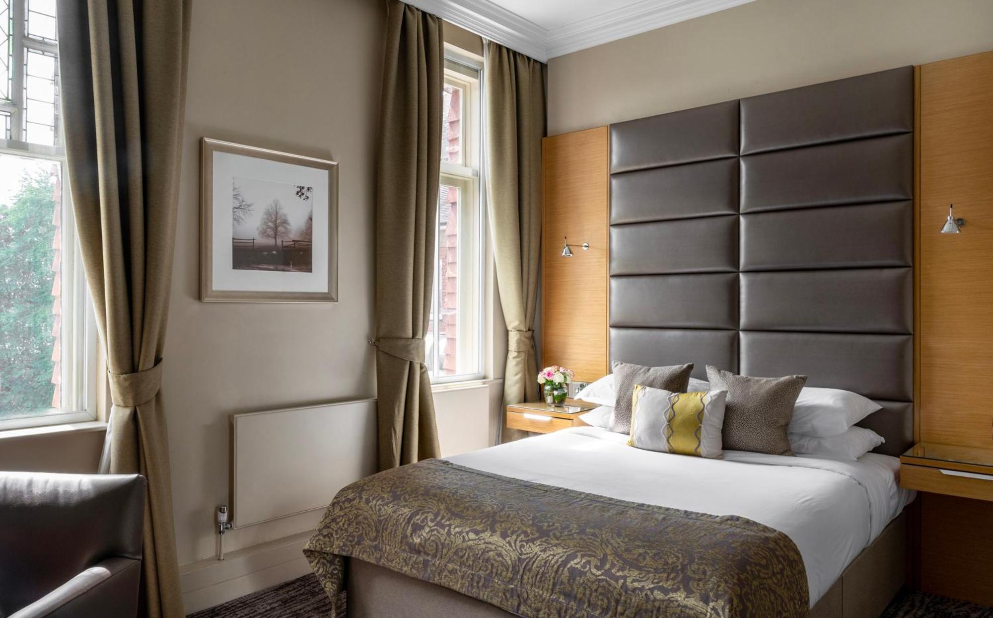 Woodlands Park Hotel Cobham  Zewnętrze zdjęcie